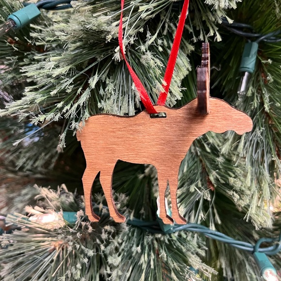 Wooden Moose Christmas Ornaments - Set of 5, hand crafted, bulk orders available - Picture 2 of 3